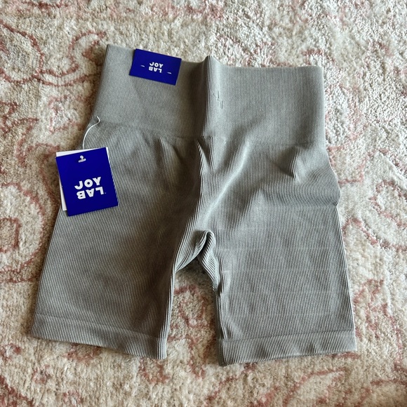 Joylab biker shorts - Picture 2 of 2